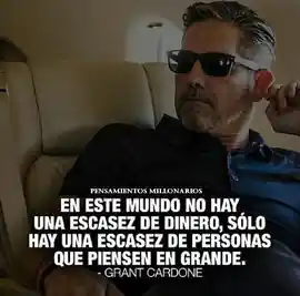 en_este_mundo_no_hay_una_escasez_de_dinero_solo_hay_una_escasez_de_personas_que_piensen_en_grande